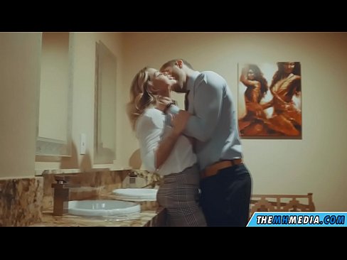 ❤️ 當一個豐滿的金發女郎在公共廁所引誘你時 ❌ 蕩婦 在我們這裡 zh-tw.sexeey.ru ﹏